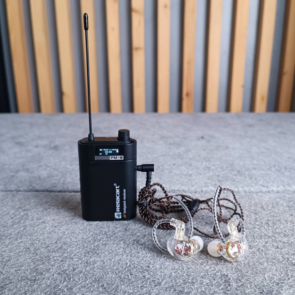 Relacart PM-100S Wireless Ear Monitor PM 100S PM100S ระบบอินเอียร์มอนิเตอร์ไร้สาย UHF หูฟัง ช่วงความถี่ 694 – 704MHz เอไอ-ไพศาล