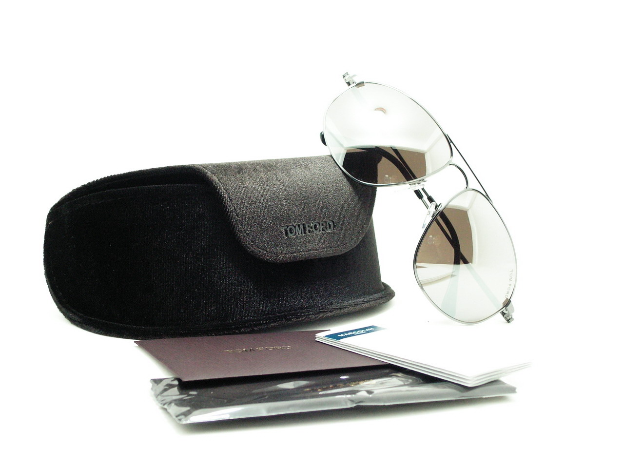 หมดแล้วค่ะ+++แว่นกันแดด Tom Ford !!!ไฮโซมากมายค่ะ ของแท้100%และถูกสุดๆ ส่งตรงจากUS.ค่ะ