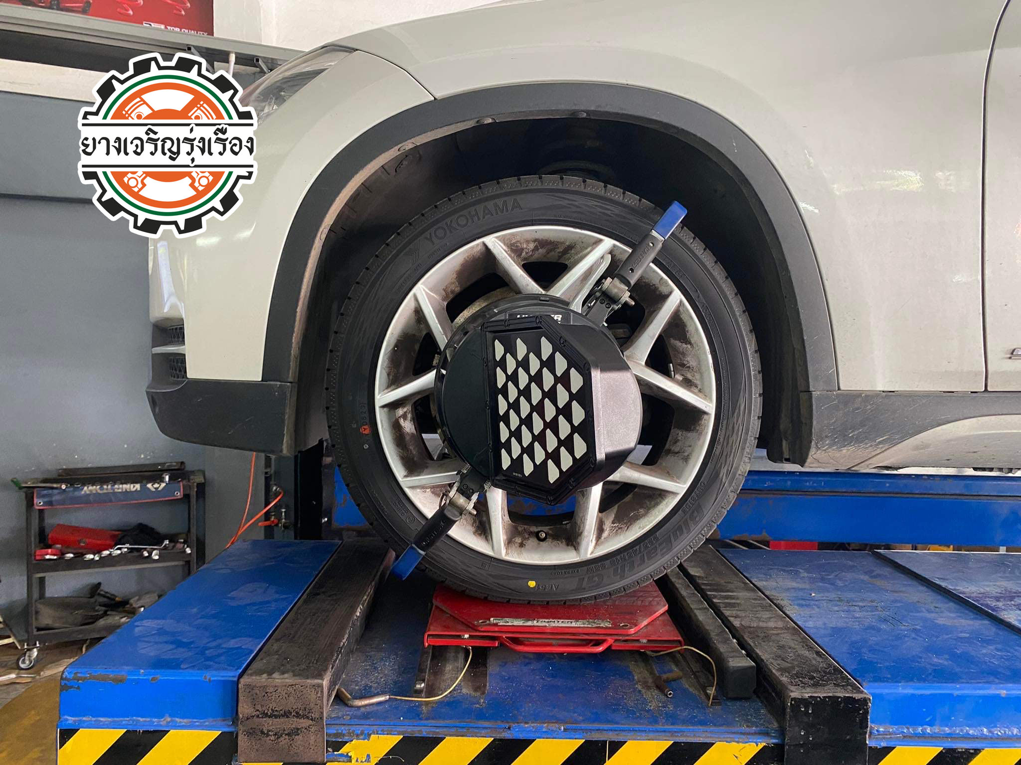 BMW X1 เข้ารับบริการเปลี่ยนยางรถยนต์ ขอยางคุณภาพและผลิตญี่ปุ่น ☄️YOKOHAMA BLUEARTH GT 95W ขนาด 225/45R18 𝙊𝙪𝙧 𝙎𝙚𝙧𝙫𝙞𝙘𝙚 บริการทางร้านเรารับทำอะไรบ้าง 🔧 ติดตั้งยางแบบไร้รอย 100% 🔧 บริการสลับยาง ตามอายุ 🔧 มียางรถยนต์ทุกยี่ห้อให้เลือกซื้อ 🔧 เช็คช่วงล่าง แก้ปัญหาให้ตรงจุด 🔧 บริการล้างลิ้นปีกผีเสื้อ 🔧 บริการเช็คระยะรถยนต์ 🔧 เปลี่ยนถ่ายของเหลวทั้งระบบ 🔧 ตั้งศูนย์ด้วยเครื่อง HUNTER นำเข้าจาก USA สอบถามข้อมูลเพิ่มเติม หรือนัดหมายเข้ารับบริการ Tel : 08-6569-1915 Tel : 08-6544-5963 Line id : @88rw Tiktok : https://www.tiktok.com/@88rwycrr Youtube : https://youtube.com/@88rw Facebook : https://www.facebook.com/88rwtire Location : https://goo.gl/maps/HrNUAZXPN94KvxZ98?coh=178573&entry=tt #รถยนต์มีปัญหาไม่รู้ต้องแก้ตรงไหน ทางเรายินดี ตรวจหาปัญหาและหาวิธีแก้ บอกลูกค้าก่อนลงมือทำเสมอราคาเป็นธรรมไม่เอาเปรียบ สบายใจคุณลูกค้า ---------------------------------- ดูแลให้คำปรึกษาทุกปัญหาคาใจ ไม่ทิ้งลูกค้า มีบริการหลังการขาย 【ให้ผู้เชี่ยวชาญของเรา ดูแลรถคุณ】 ร้านยางเจริญรุ่งเรือง ยินดีต้อนรับครับ ---------------------------------- #โช๊คอัพรถยนต์ #monroe #yss #kayaba #profender #ร้านยางเจริญรุ่งเรือง #นนทบุรี #งามวงศ์วาน #amsfix #บริการช่วงล่างรถยนต์ #ซ่อมบำรุงช่วงล่าง #เซทอัพโช๊คอัพรถยนต์