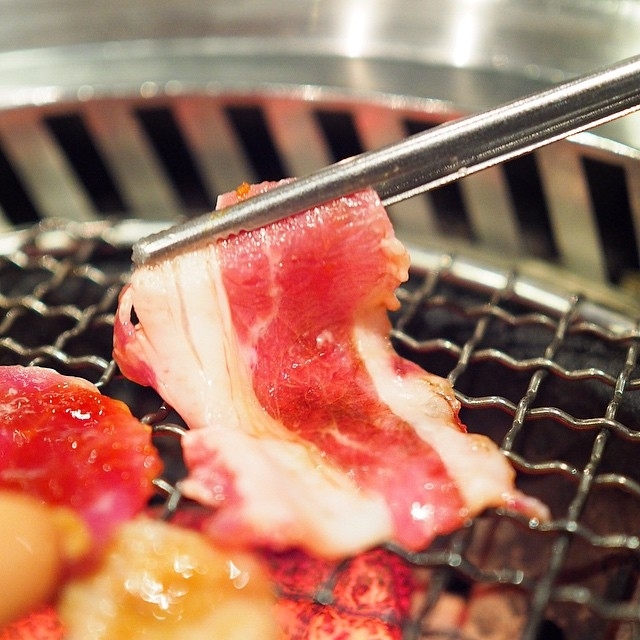 ตะแกรงสเตนเลสปิ้งย่างกลม,ตะแกรงปิ้งyakiniku,ปิ้งย่างสเตนเลสกลม,ตะแกรงปิ้งย่างเกาหลี