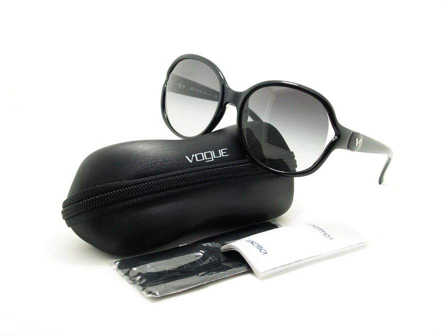 หมดแล้วค่ะ+++แว่นกันแดด Vogue !!!แบรนด์นี้ใส่สวยแน่นอนค่ะ ของแท้และถูกที่สุด ส่งตรงจากUS.ค่ะ