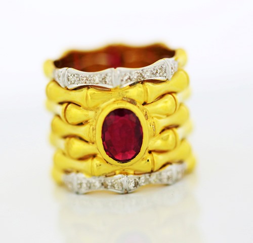 แหวนทอง90% ฝังทับทิม และเพชรแท้