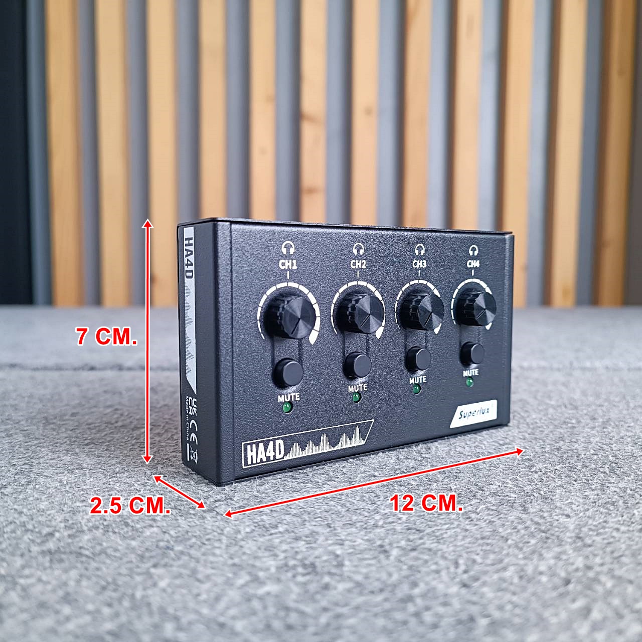 SUPERLUX HA-4D headphone amplifier เครื่องขยายเสียงหูฟัง HA 4D HA4D เอไอ-ไพศาล