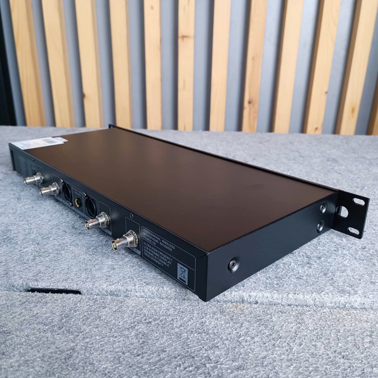 NPE UW-999 ไมค์ลอยคู่ แถมกระเป๋า ไมโครโฟนไร้สาย ถือคู่ UW 999 เอ็นพีอี Wirless Microphone UW999 เอไอ-ไพศาล