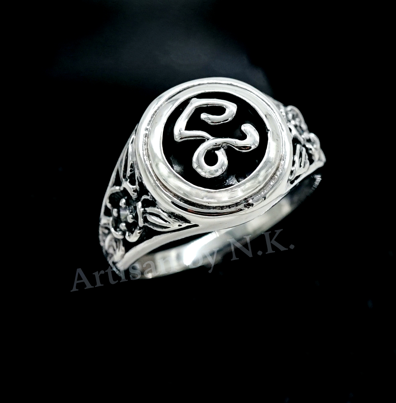 แหวนหัวนะโม ทำจากเงินแท้