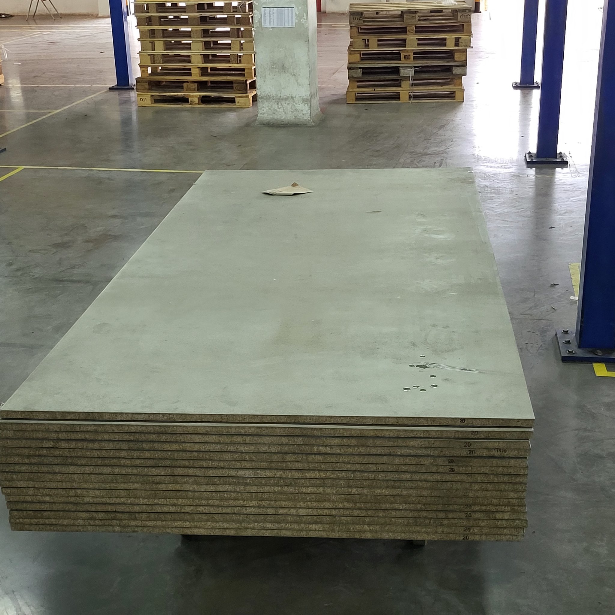 สินค้ามาใหม่ ขนาด 125x250 cm สูง 2m-10m ปูพื้นด้วยวีว่าบอร์ด 20mm รับน้ำหนักได้ชั้นละ 1000 kg