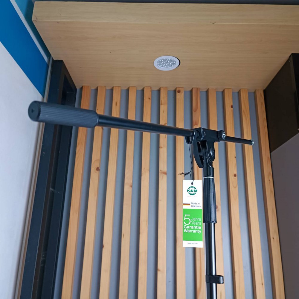 K&M 21070-500-55 ขาตั้งไมค์ตั้งพื้นบูม ขาตั้งไมโครโฟน ขาไมค์บูม Microphone Stand 21070 500 55 2107050055 เอไอ-ไพศาล