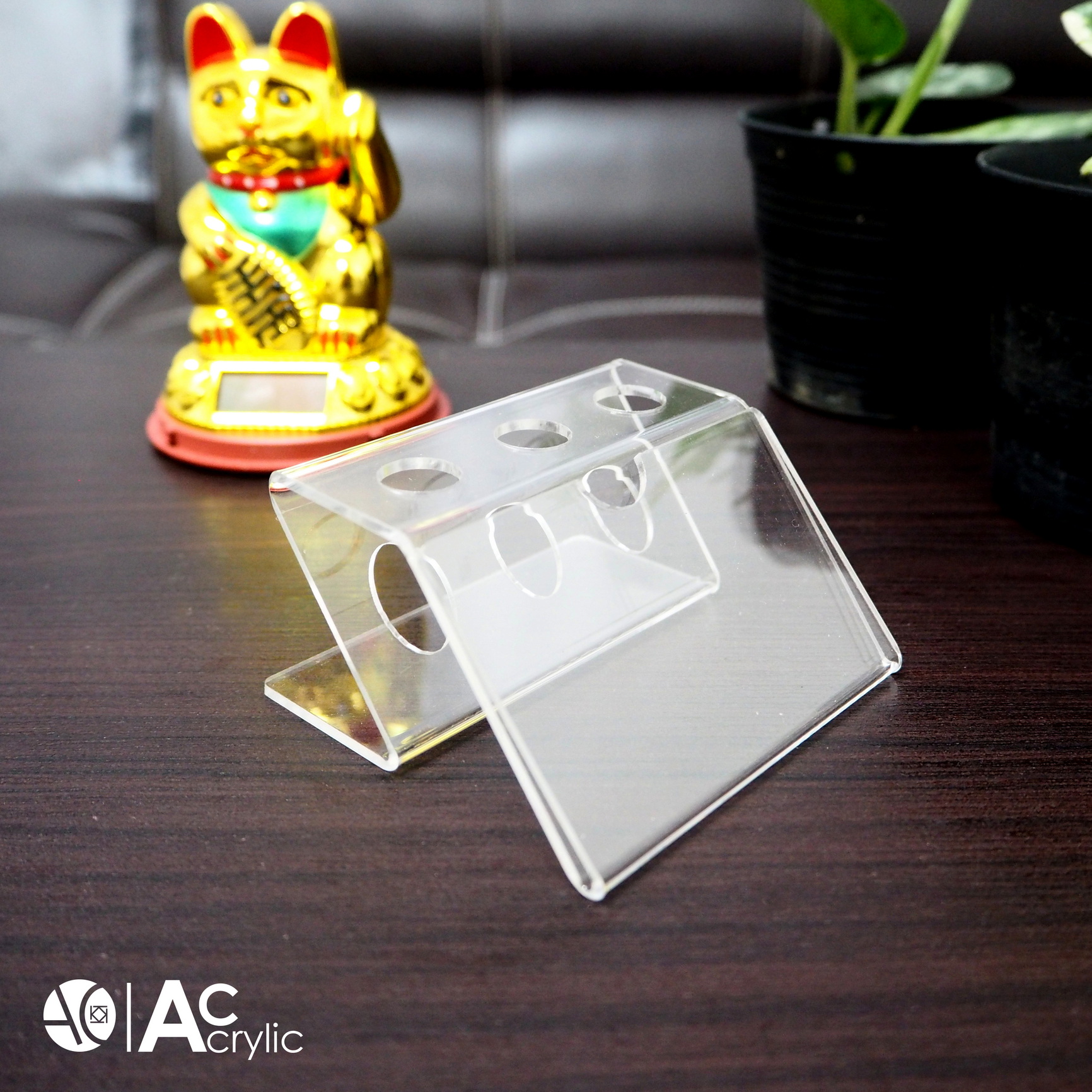 แท่นปากกาตั้งโต๊ะ ใส่ปากกาได้ 3 ด้าม อะคริลิคใส สอดกระดาษ 8x5cm. (ไม่แถมปากกา) (PC3)