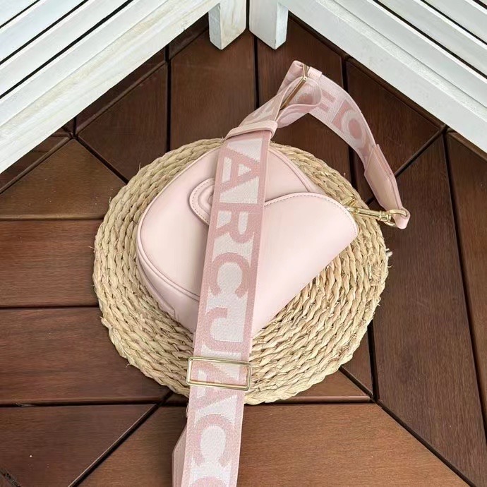 **C** กระเป๋า THE J MARC SMALL SADDLE BAG มี 8 สีให้เลือก สินค้าใหม่ ของแท้