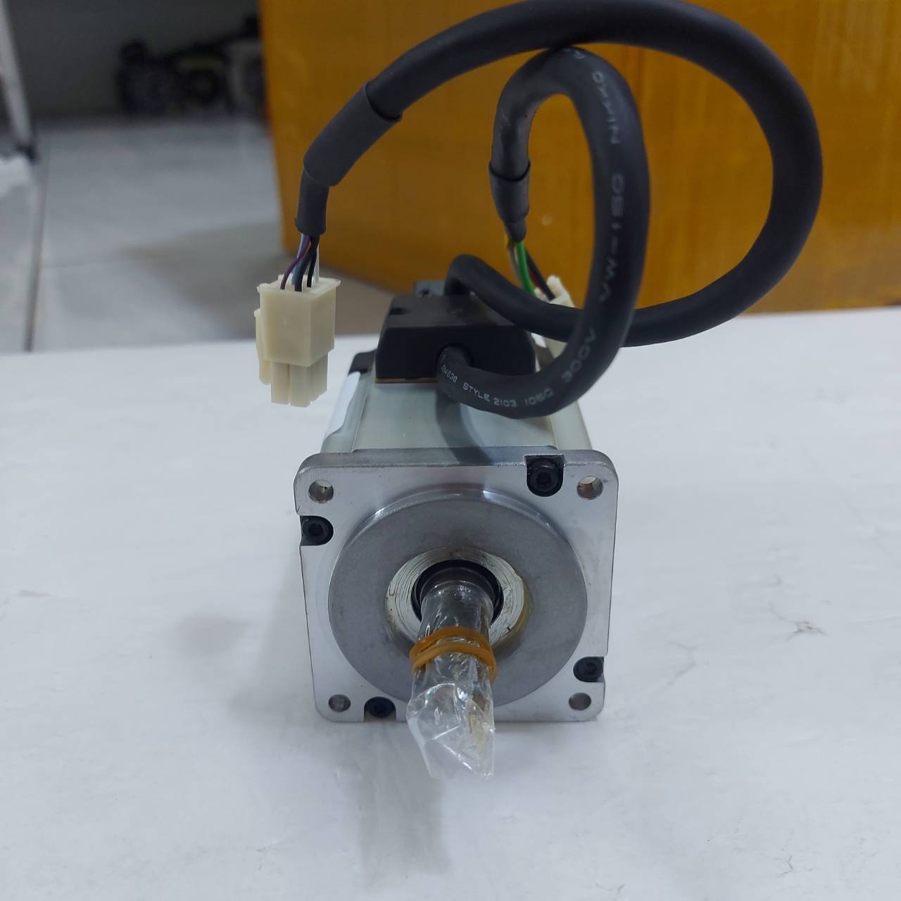 SERVO MOTOR "PANASONIC" MHMD022P1S