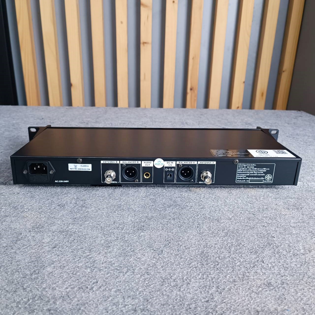 PROEUROTECH KM-D900 พร้อมกระเป๋า ไมค์ลอย UHF ไมค์ลอยคู่ ไมโครโฟน ไมโครโฟนไร้สาย โปรยูโร เทค รุ่น KM D900 KMD900 เอไอ- ไพศาล