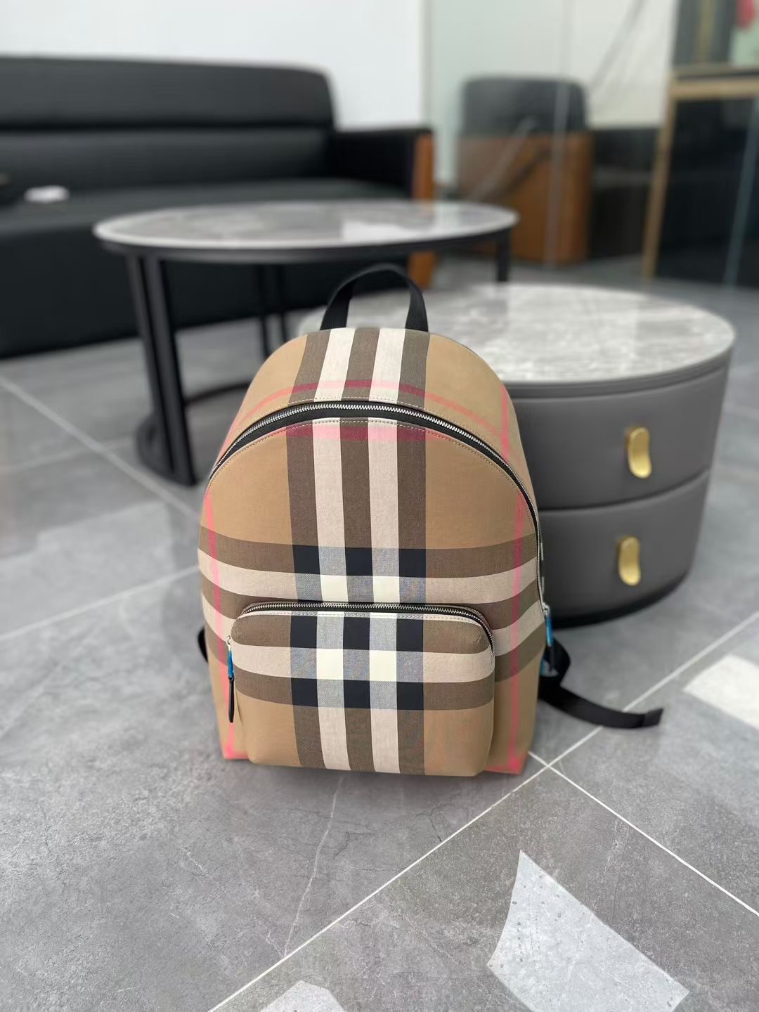 **do** กระเป๋าเป้ Burberry Jeff Check Backpack Canvas leather สินค้าใหม่ ของแท้