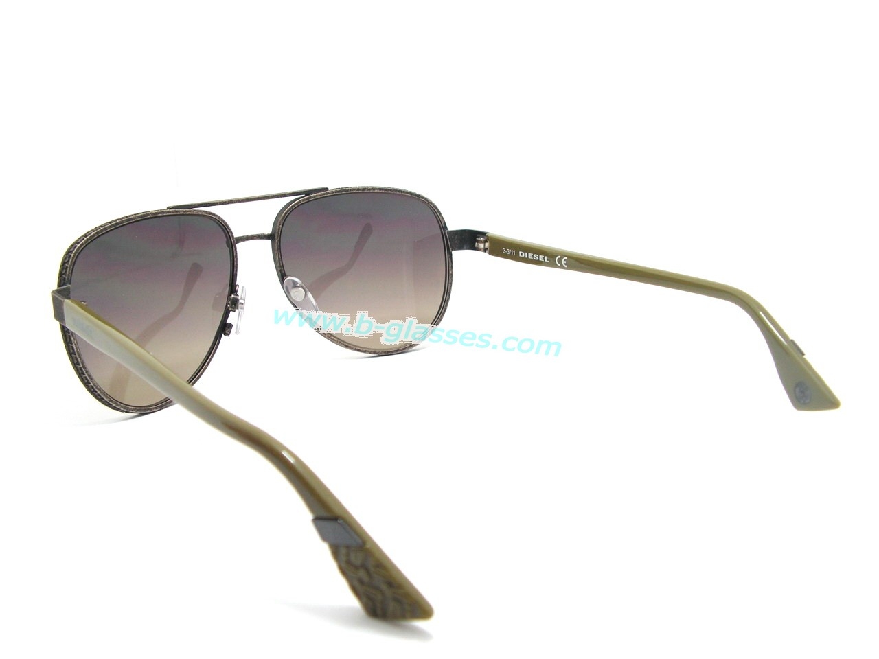 แว่นกันแดด Diesel ใส่เท่ห์มากมายแน่นอนค่ะ ของแท้100%และถูกสุดๆ ส่งตรงจากUS.ค่ะ