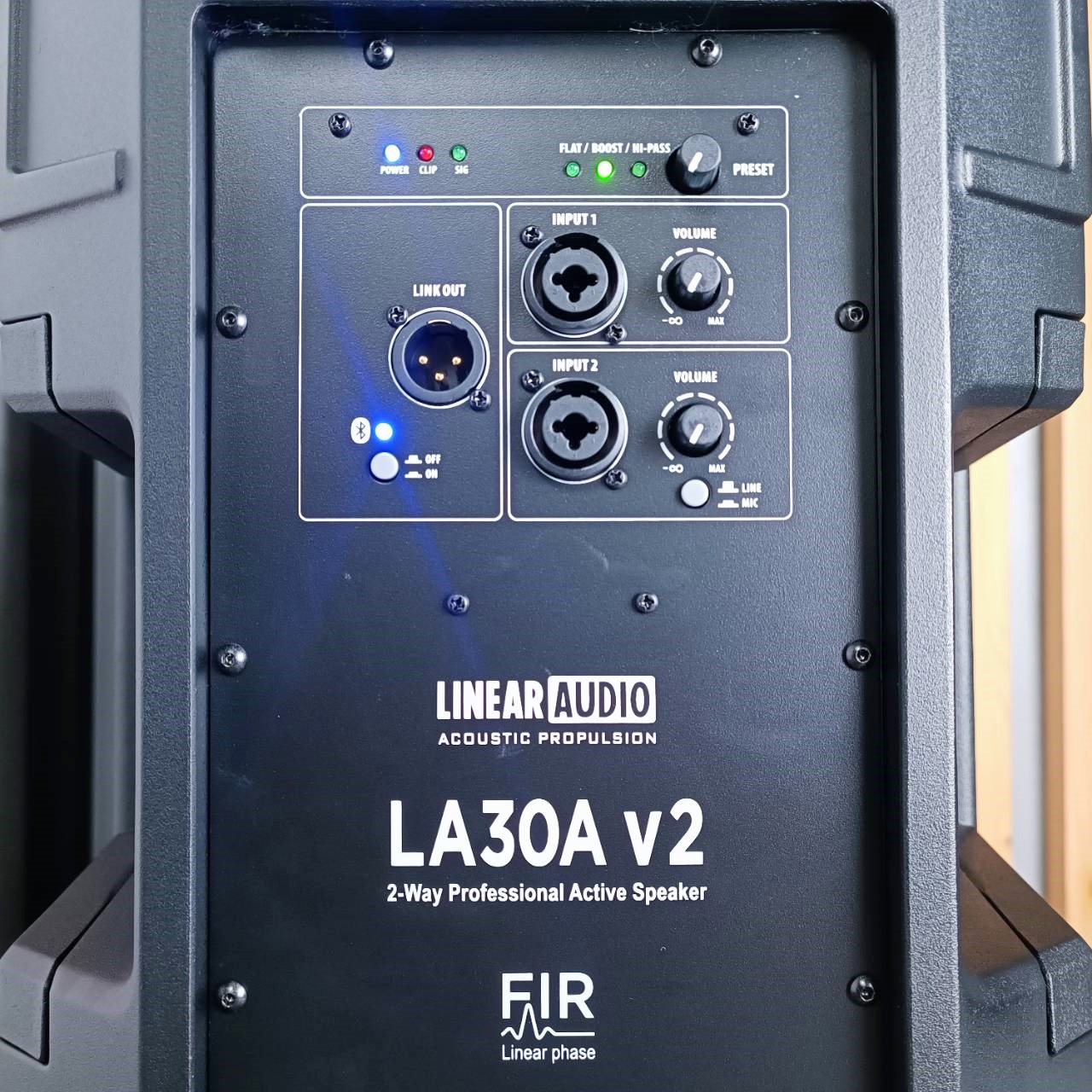 LINEAR AUDIO LA-30A V2 ตู้ลำโพง ACTIVE 12นิ้ว ตู้ลำโพง ACTIVE 12นิ้ว ผู้นำเข้าเดียวกับ MARANI ลำโพงแอคทีฟ ลำโพง เสียงกลาง ลำโพงมีเเอมป์ในตัว ผู้นำเข้าเดียวกับ MARANI LA 30A LA30A V2 เอไอ-ไพศาล