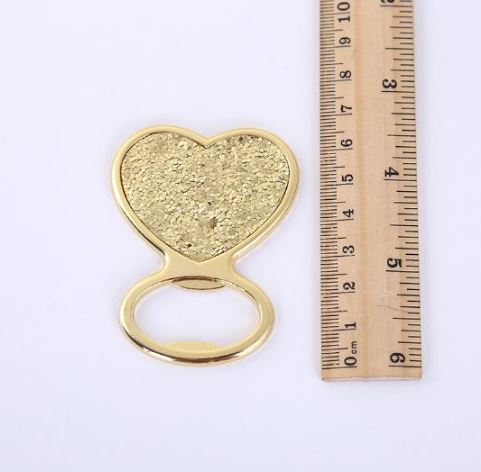 ของชำร่วยงานแต่งงาน ของที่ระลึก ที่เปิดขวด หัวใจ สีทอง แต่งกากเพชร สวยหรู ของชำร่วย แบบหรู ๆ ใช้งานได้จริง 345547