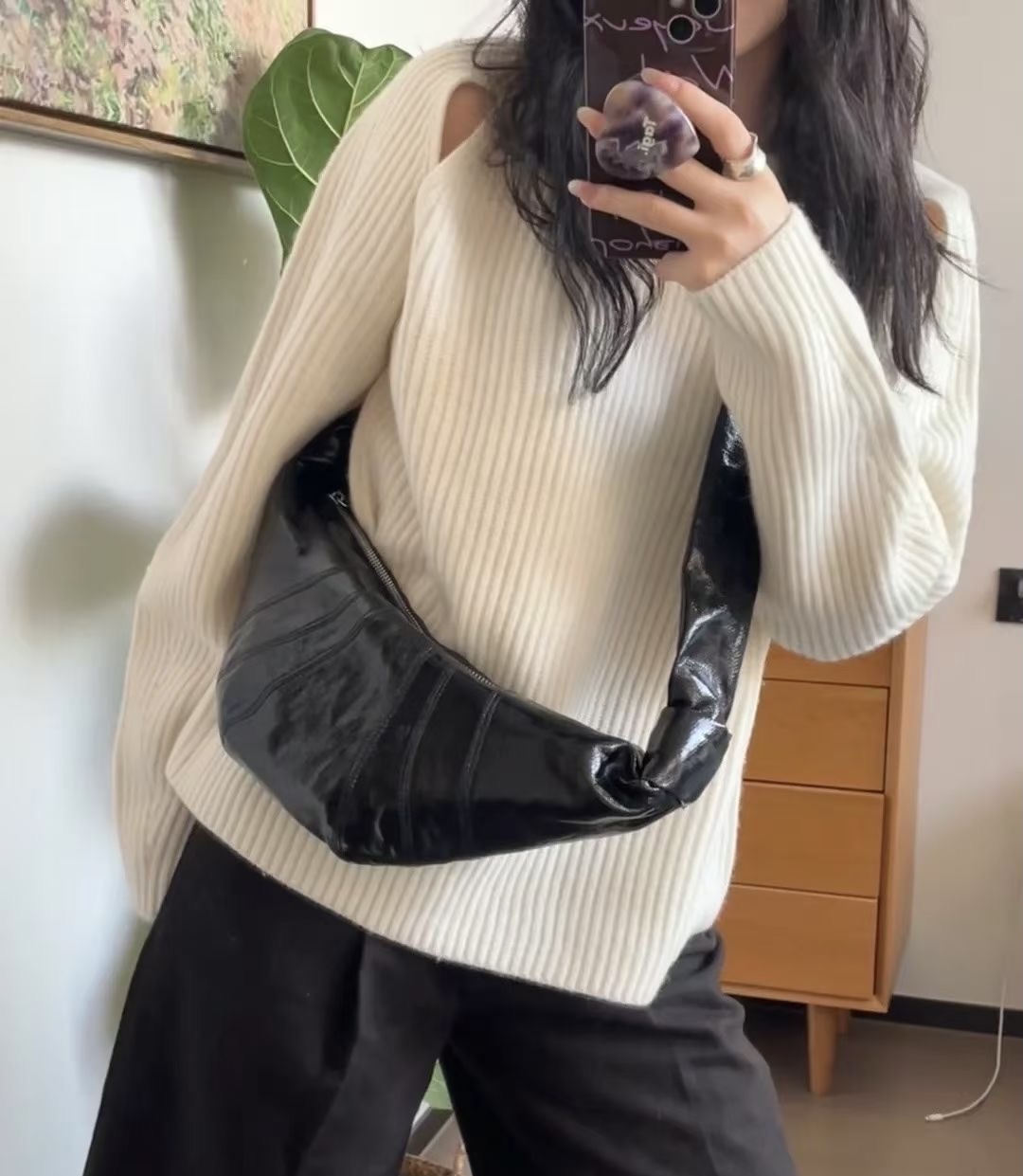 **do** กระเป๋าหนังแกะ LEMAIRE Croissant Bag มี 2 ไซส์ให้เลือก สินค้าใหม่ ของแท้