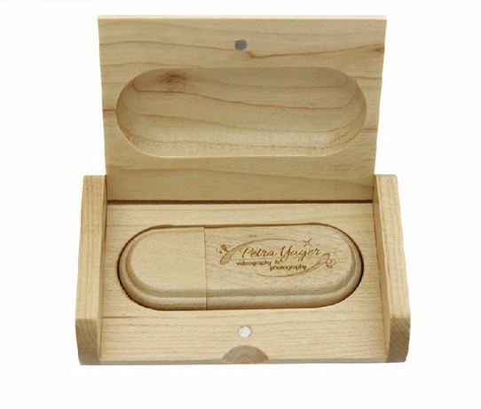 Usb Flash drive ลายไม้ สามารถ พิมพ์ โลโก้ ร้านค้า ชื่อ คู่บ่าวสาว ของขวัญ ระดับ พรีเมี่ยม มาพร้อมแพ็คเกจ กล่องไม้สุดหรู 263499