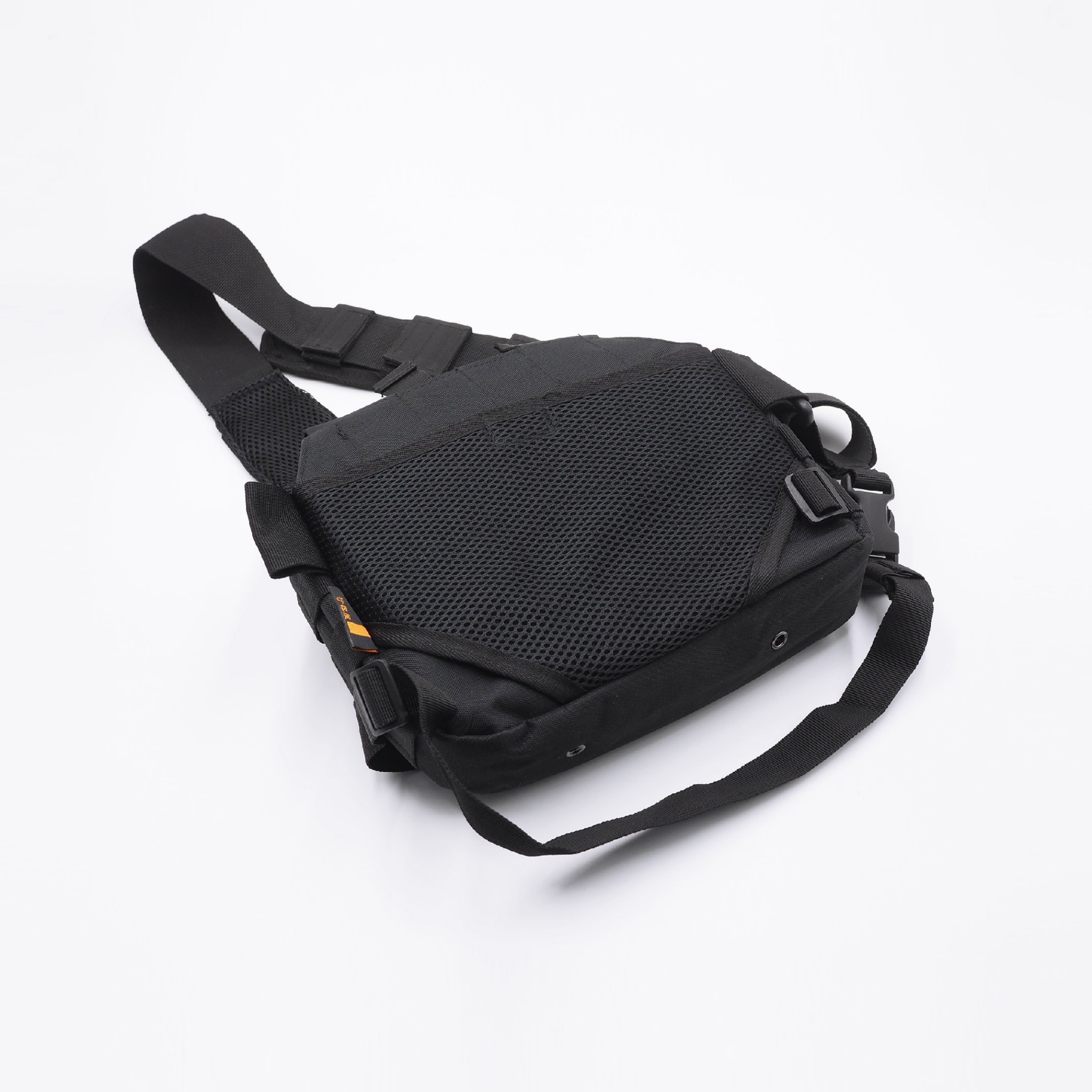 กระเป๋าสะพาย Banger