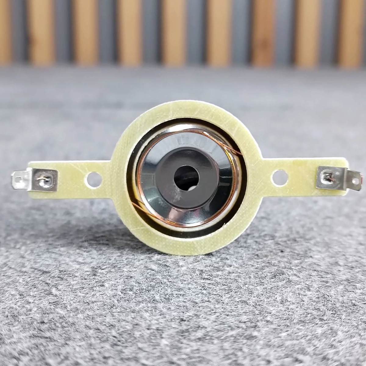 วอยซ์แหลมจานไทเทเนียมฟ้า VOICE วอยซ์ เสียงแหลม รถยนต์ วอยซ์ลำโพง แหลมจาน รุ่นพิเศษ ไทเทเนียม แท้ สีฟ้า ความต้านทาน 4 โอห์ม เอไอ-ไพศาล