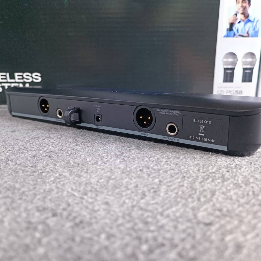 SHURE BLX288TH/PG58-Q12 ไมค์ลอย ไมค์ไวเลส ไมโครโฟนไร้สายแบบไมค์คู่ ไมโครโฟนไร้สาย คลื่นใหม่ BLX288TH/PG58 Q12 BLX288TH/PG58Q12 เอไอ-ไพศาล +++