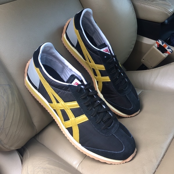 Onitsuka Tiger California 78 - Black / Champagne ดำคาดทอง (Show Case)
