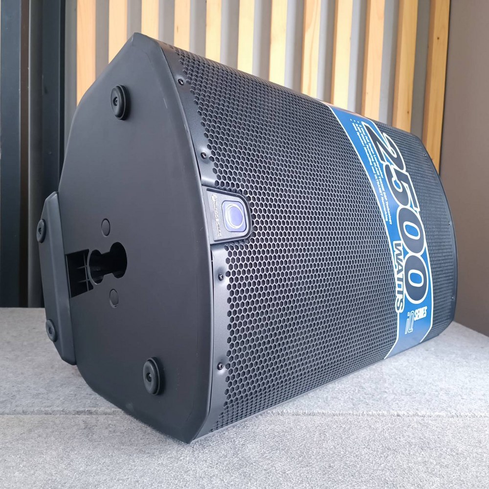 TURBOSOUND IQ-15 ตู้ลำโพง15" ลำโพง 2 ทาง แอมป์ในตัว 2500 วัตต์ IQ 15 IQ15 เอไอ-ไพศาล