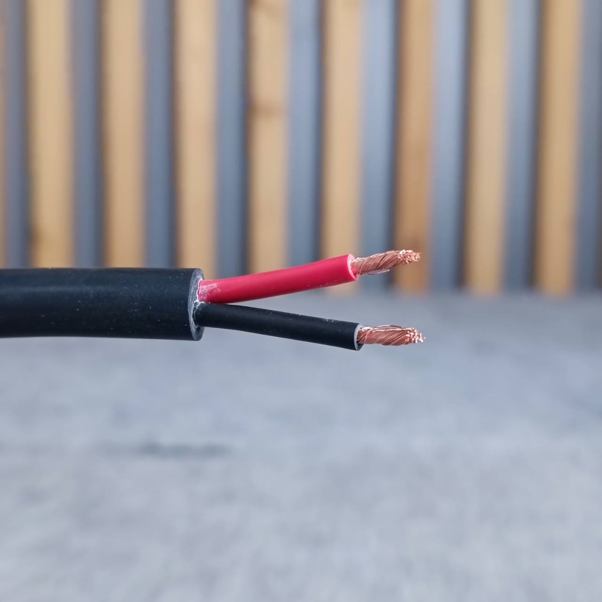 ขด20เมตร CONNEX EVO-225 2x2.5mm สายลำโพง กลมดำ ขนาด2.5mm. สายลำโพงกลางแจ้ง EVO225 EVO 225 ทองแดงแท้ เอไอ-ไพศาล