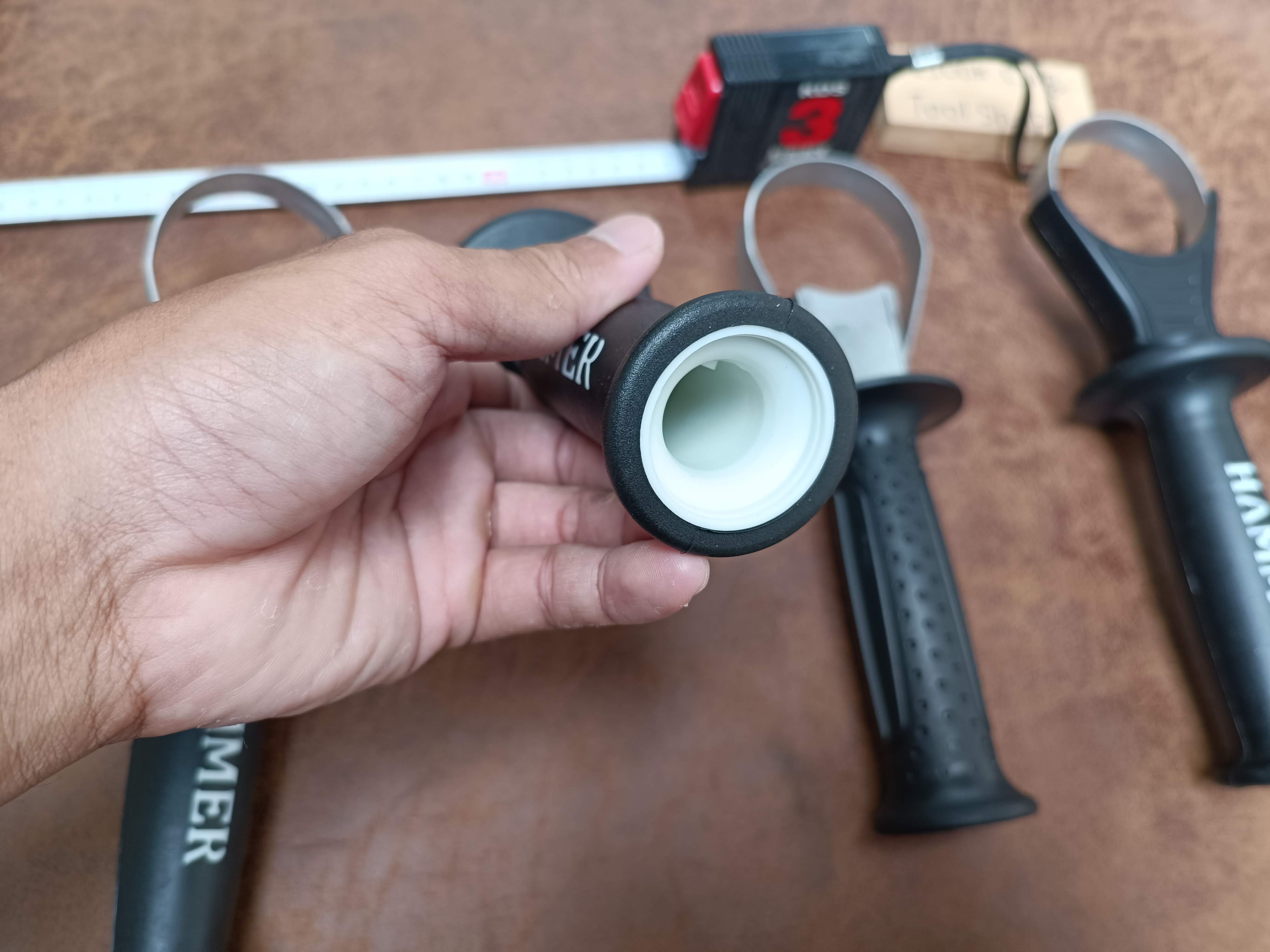 มือจับแย๊ก Makita0810 ฯลฯ ด้ามจับแย๊ค สว่านตัวใหญ่ๆ ด้ามยางและด้ามพลาสติก งานดี ด้ามยางนุ่มมือ แข็งแรงไม่ก๊องแก๊ง