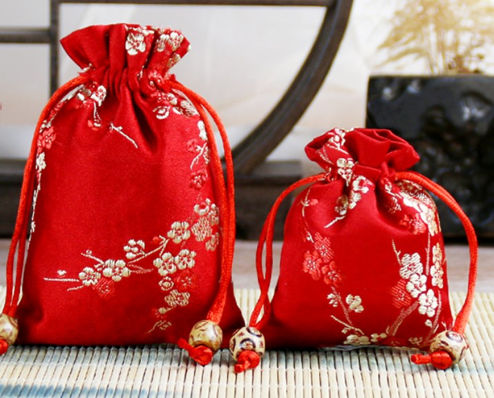 ถุงผ้าหูรูด ใส่ของขวัญ ของชำร่วย ถุงผ้าลินิน งานปัก ลายดอกไม้ สวยหรู ตกแต่งงานแต่งงาน แบบเก๋ ๆ 208019