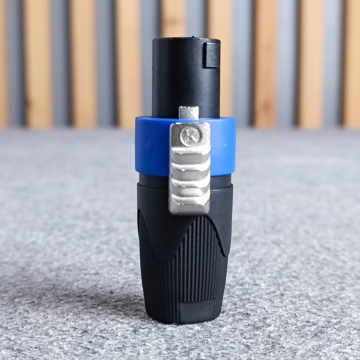 1อัน สีน้ำเงิน KANE COPPER2 speakon ตัวผู้ สีน้ำเงิน ปลั๊กสเปคคอน 4ขั้ว สเปคคอนตัวผู้ สเปคคอนตู้ลำโพง เอไอ-ไพศาล