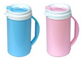 เหยือกน้ำพลาสติก มีหูจับ 32 oz