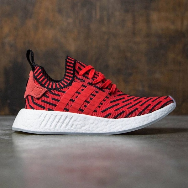ADIDAS NMD R2 - Primeknit Core Red/White Black