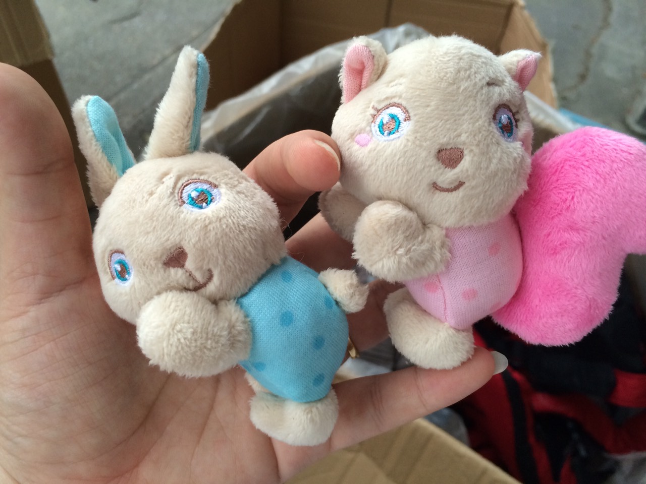 CH431 ของเล่นผ้าบอลผ้าแขวนเปลหรือรถเข็น chicco ชิ้นละ