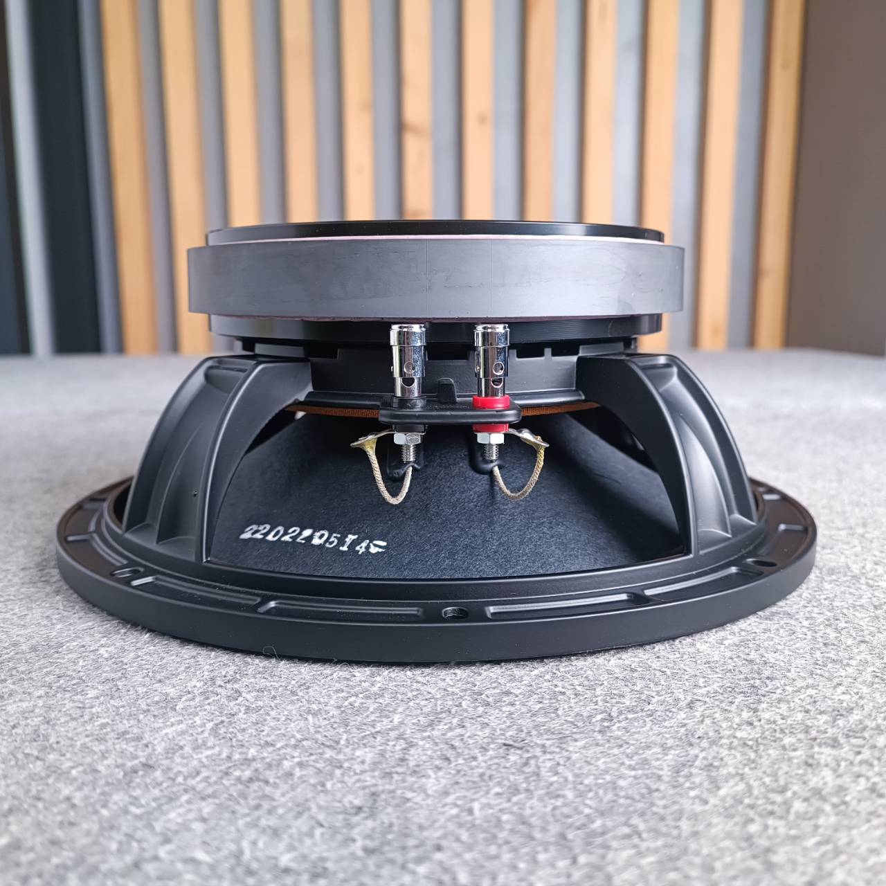 สินค้าเสียหายจากการขนส่ง KANE 10AB400 ลำโพง10" 8โอห์ม(ขอบลำโพงแตก) ดอกลำโพง 10 นิ้ว โครงหล่อเหล็ก 400 วัตต์ ดอกลำโพงเสียงกลาง-แหลม 10-AB-400 10 AB 400 เอไอ-ไพศาล