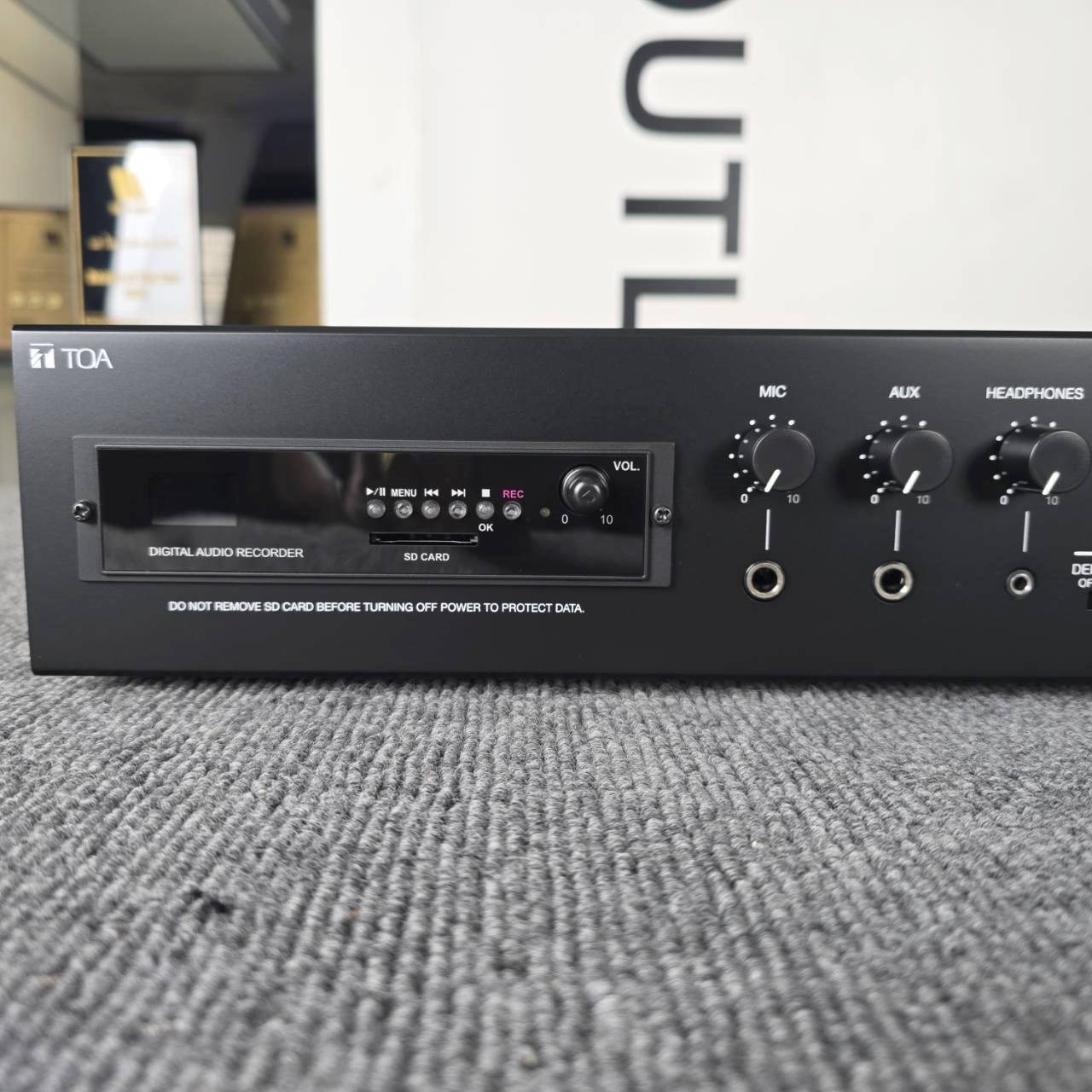 TOA TS-780 CENTRAL UNIT เครื่องควบคุมและจ่ายไฟ ชุดไมค์ประชุม โตอะ TS 780 TS780 เอไอ-ไพศาล