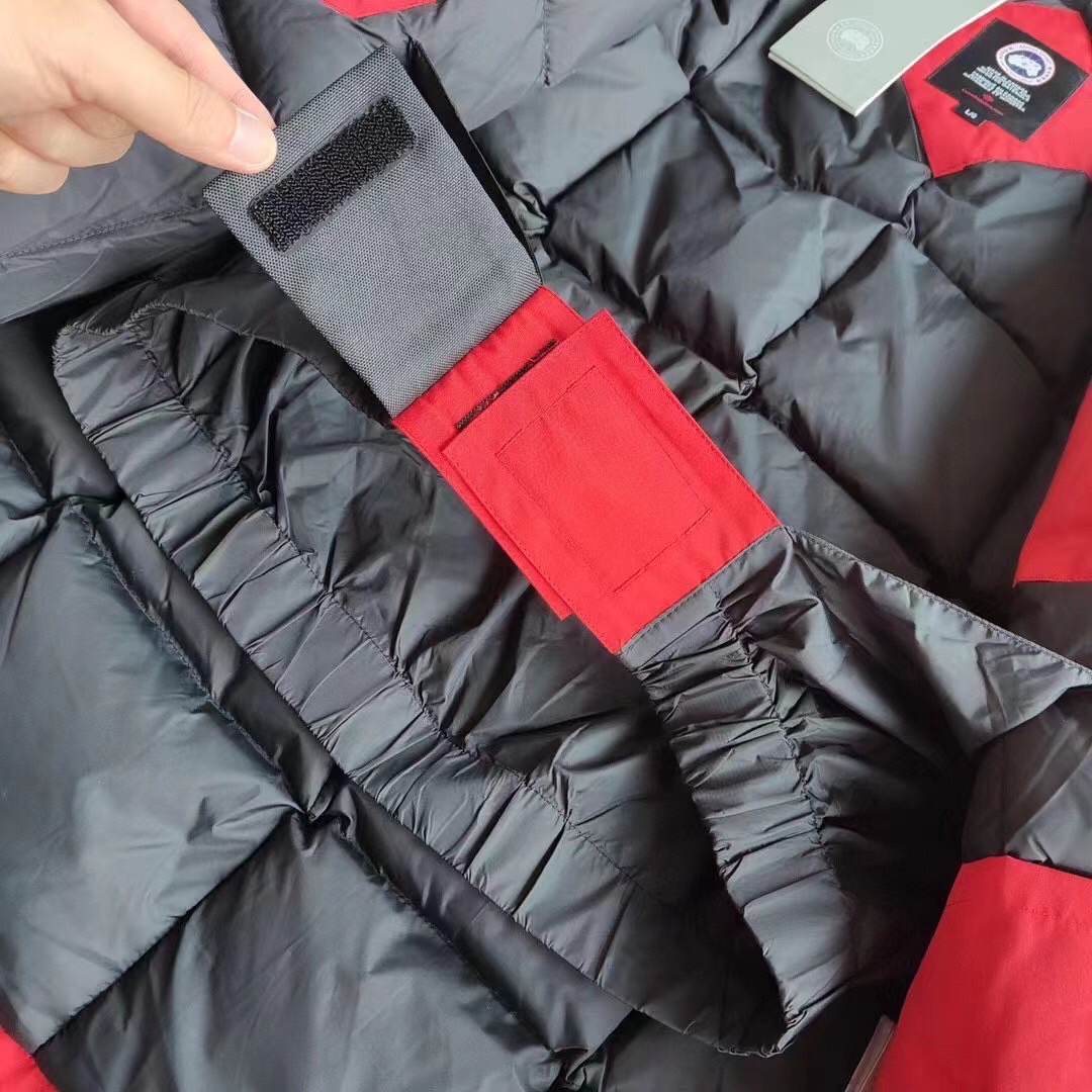 **Do** เสื้อ Canada Goose ใส่ได้ชาย หญิง สำหรับหนาวหรือหิมะตก ฮู้ดขนเฟอร์ มี 6 สีให้เลือก สินค้าใหม่ ของแท้