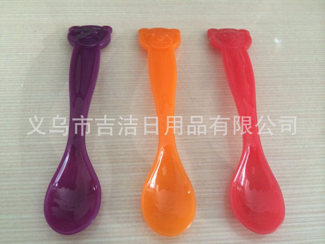 CCH420 ช้อนเด็กเปลี่ยนสี ชิ้นละ