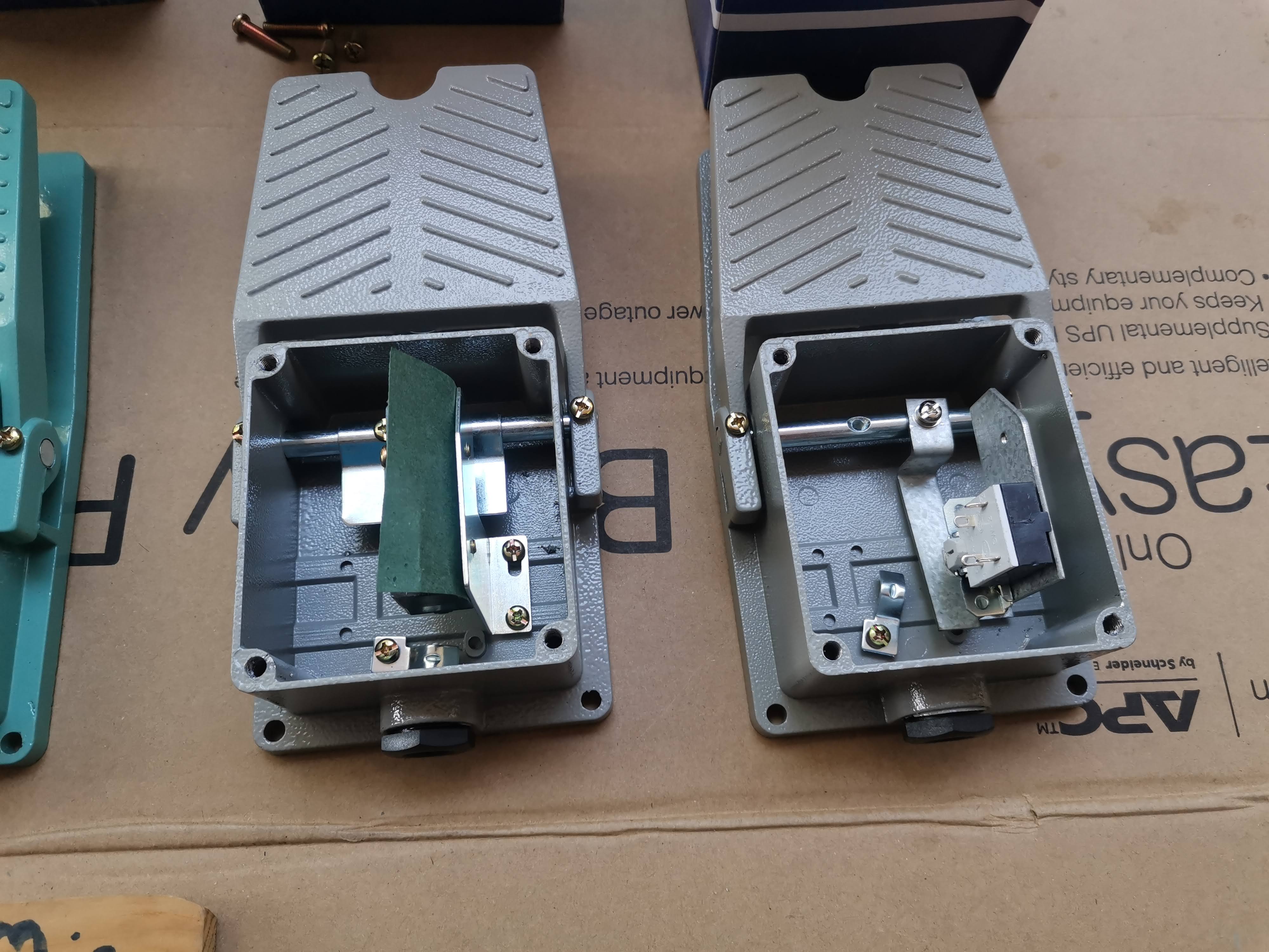 สวิทช์เท้าเหยียบ Foot switch ฟุตสวิทช์ สวิทเท้าเหยียบ สวิทช์เท้า