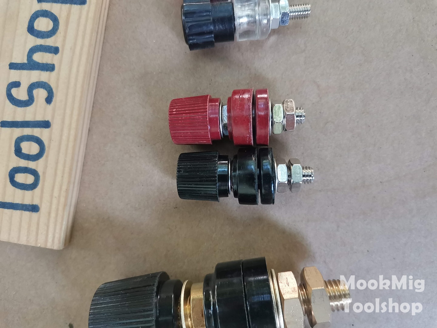 Binding post ไบดิ่งโพส หัวต่อแบตเตอรี่ ขั่วต่อแบต Stud Terminal สำหรับจั้มขั่วแบตกระแสสูง มีให้เลือกหลายขนาด