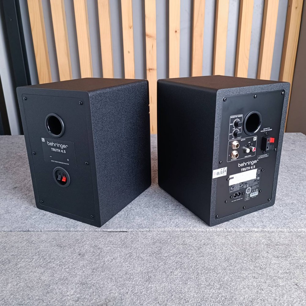 BEHRINGER TRUTH 4.5 ตู้ลำโพงมอนิเตอร์ ลำโพง ขนาด 4.5 นิ้ว 64 วัตต์ เบริงเจอร์ TRUTH-4.5 TRUTH4.5 เอไอ-ไพศาล