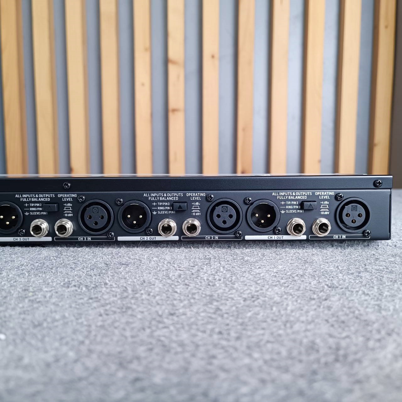 BEHRINGER MDX-4600 MULTICOM โปรเซสเซอร์ Compressor เครื่องเสียง MDX 4600 MDX4600 เอไอ-ไพศาล