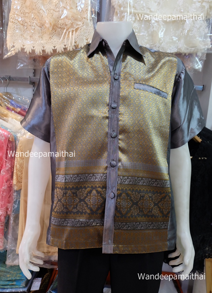 เสื้อผ้าไหมชาย (ไหมเกษตร) สีเทาเงิน กระเป๋า3ใบ ไซด์ S
