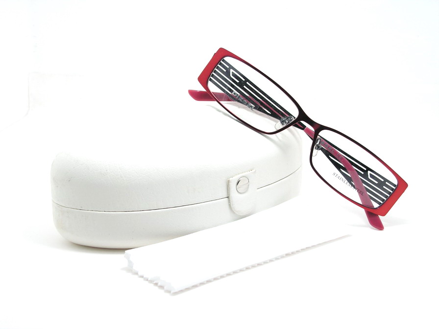 กรอบแว่นสายตา Diesel แบบฮิตและสวยที่สุดค่ะ ของแท้และถูกที่สุด ส่งตรงจากUS.ค่ะ