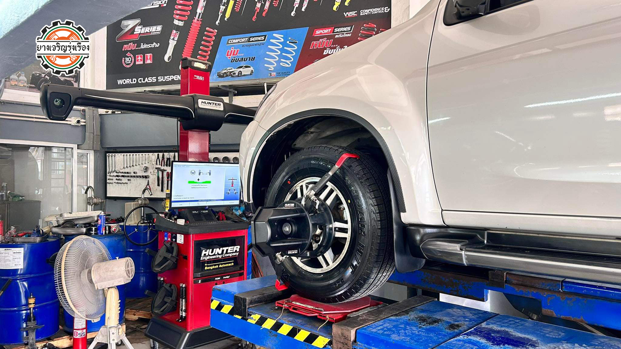 ISUZU MU-X เข้ารับบริการเปลี่ยนยางรถยนต์เลือกใช้งานคุณภาพ ผลิตญี่ปุ่น [+] YOKOHAMA GEOLANDAR H/T G056 111H [+] ขนาด 245/70R16 โปรโมชั่นราคาพิเศษ ติดต่อสอบถามเพิ่มเติม โทร : 08-6569-1915 บุ๊ก และทีมงาน ยินดีต้อนรับครับ 𝙊𝙪𝙧 𝙎𝙚𝙧𝙫𝙞𝙘𝙚 บริการทางร้าน เรารับทำอะไรบ้าง 🔧 ติดตั้งยางแบบไร้รอย 100% 🔧 บริการสลับยาง ตามอายุ 🔧 มียางรถยนต์ทุกยี่ห้อให้เลือกซื้อ 🔧 เช็คช่วงล่าง แก้ปัญหาให้ตรงจุด 🔧 บริการล้างลิ้นปีกผีเสื้อ 🔧 บริการเช็คระยะรถยนต์ 🔧 เปลี่ยนถ่ายของเหลวทั้งระบบ 🔧 ตั้งศูนย์ด้วยเครื่อง HUNTER นำเข้าจาก USA #รถยนต์มีปัญหาไม่รู้ต้องแก้ตรงไหน ทางเรายินดี ตรวจหาปัญหาและหาวิธีแก้ บอกลูกค้าก่อนลงมือทำเสมอราคาเป็นธรรมไม่เอาเปรียบ สบายใจคุณลูกค้า ---------------------------------- ดูแลให้คำปรึกษาทุกปัญหาคาใจ ไม่ทิ้งลูกค้า มีบริการหลังการขาย 【ให้ผู้เชี่ยวชาญของเรา ดูแลรถคุณ】 ร้านยางเจริญรุ่งเรือง ยินดีต้อนรับครับ #ยางรถยนต์ #yokohama #geolandar #g056