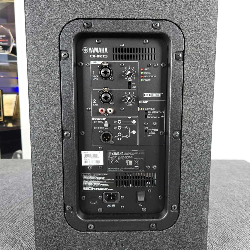 YAMAHA DHR-15 ตู้ลำโพง15" ACTIVE ตู้ลำโพงมีแอมป์ขยายในตัว 2 ทาง ขนาด 15 นิ้ว ยามาฮ่า DHR 15 DHR15 เอไอ-ไพศาล