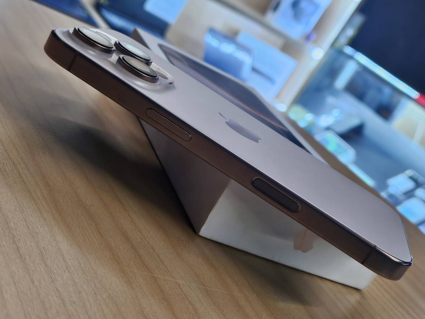 🧛♀️ iPhone 16 Pro 128GB Desert Titanium 🧛♀️ 💛#มาแล้ว I 16 Pro #ศูนย์แท้ แบต92% มีปกศ. ราคาสุดคุ้ม!! 💛