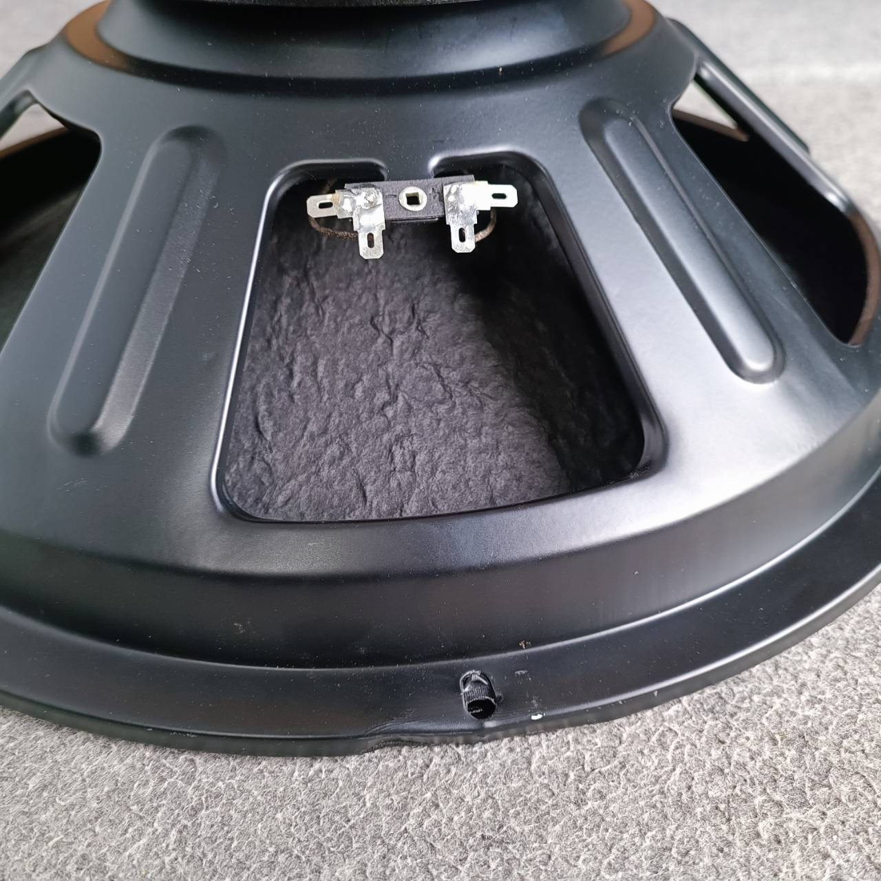 สินค้าเสียหายจากการขนส่ง PROPLUS WF-615 ลำโพง15นิ้ว วอยล์3นิ้ว โครงโดนกระแทรก วอยซ์เบียด ดอก ลำโพง PRO PLUS WF 615 WF615 เอไอ-ไพศาล