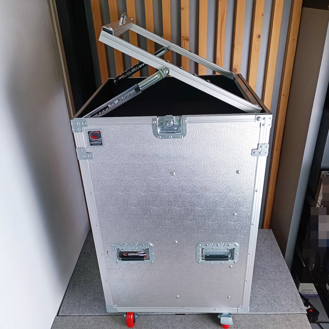 COMPACT SD-B16Ux10 RACK3ฝา ฝาเสียบ ผิวอลู ลึก21นิ้ว แร็ค ตู้แร็คลึก21นิ้ว ตู้แร็ค3ฝา อุปกรณ์สำหรับเก็บเครื่องเสียง16U เอไอ-ไพศาล