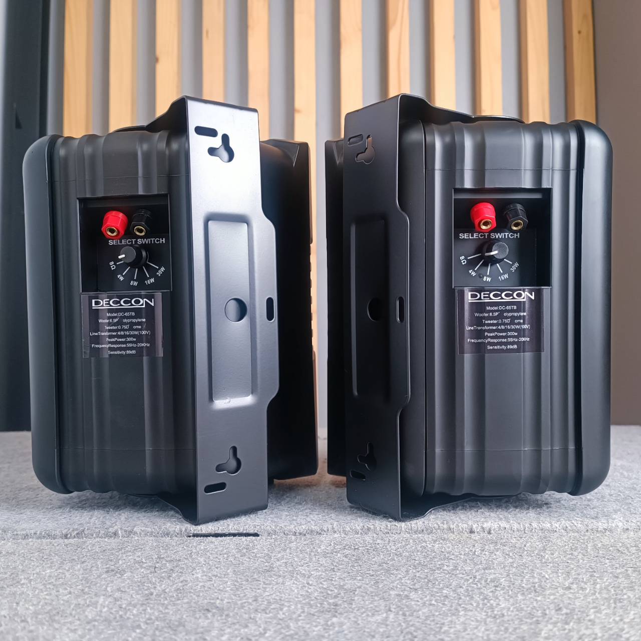 สินค้าใหม่ ลดล้างสต็อค DECCON DC-65TB ตู้ลำโพงแขวน6นิ้ว มีLINE สีดำ ลำโพง DC 65TB DC65TB เอไอ-ไพศาล