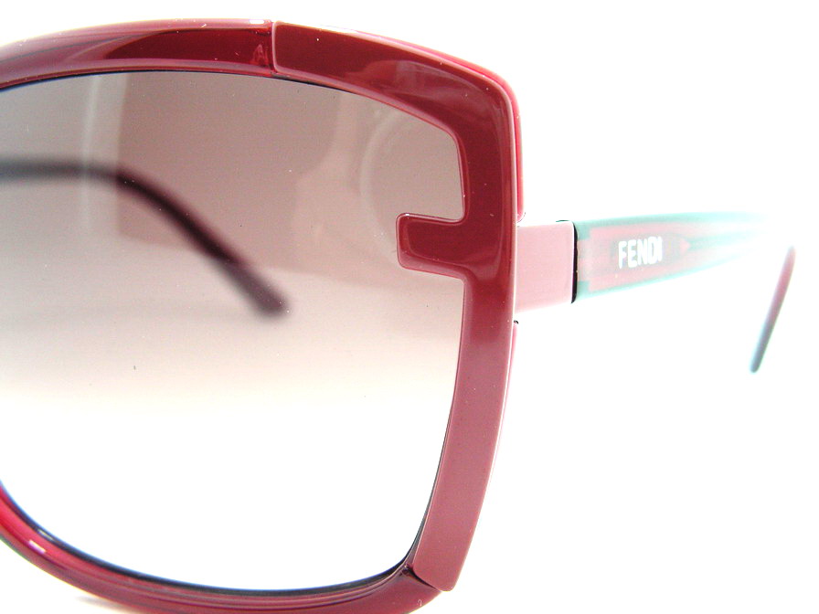 แว่นกันแดด Fendi สวยหรูสุดๆค่ะ ของแท้100%และถูกสุดๆ ส่งตรงจากUS.ค่ะ